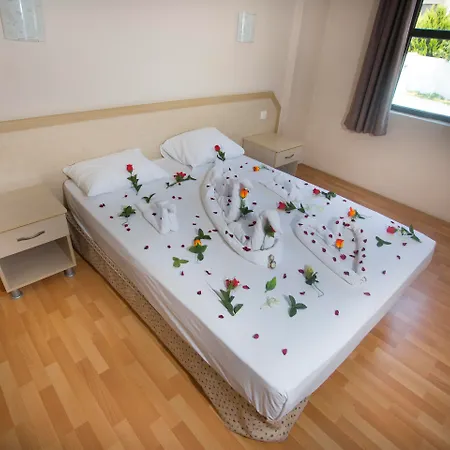 Tuntas Altinkum Lejlighedshotel