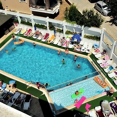Lejlighedshotel Tuntas Altinkum