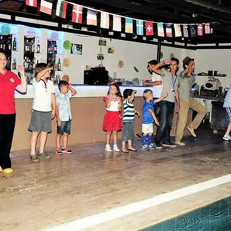 Aparthotel Tuntas Altinkum 3*