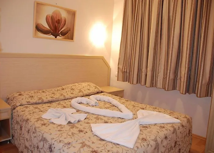 Aparthotel Tuntas Altinkum