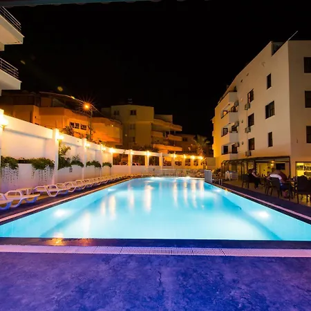 Tuntas Altinkum Apartahotel