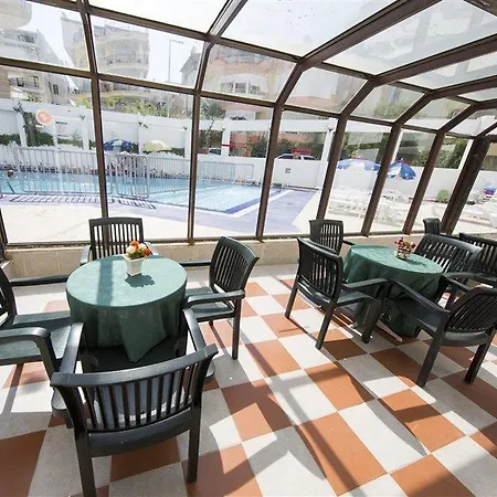 Tuntas Altinkum Lägenhetshotell Didim