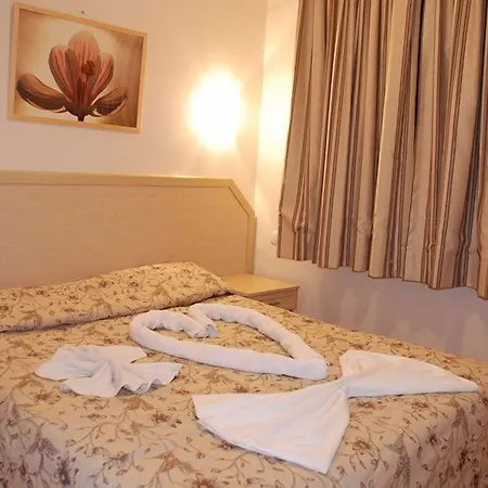 Apartahotel Tuntas Altinkum