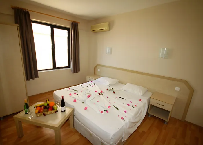 Tuntas Altinkum Aparthotel